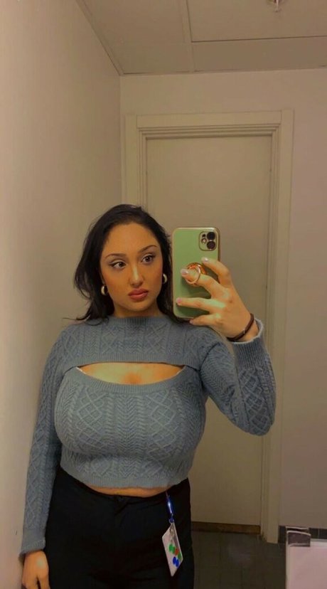Nagie wyciekłe zdjęcie OnlyFans od Aquariiandromedae