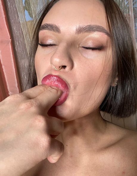 Nagie wyciekłe zdjęcie OnlyFans od Oliviareece