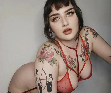 Nagie wyciekłe zdjęcie OnlyFans od Helgoddessofdeath