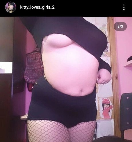 Kittylovesgirls2