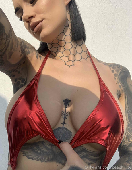 Nagie wyciekłe zdjęcie OnlyFans od Beephillips