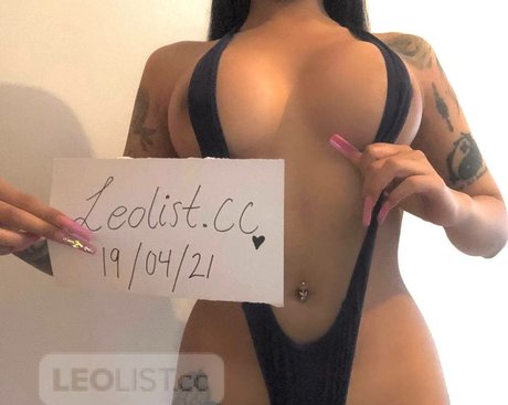 Nagie wyciekłe zdjęcie OnlyFans od Olivia Sky