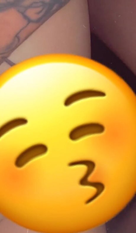 Nagie wyciekłe zdjęcie OnlyFans od Trinbabiie