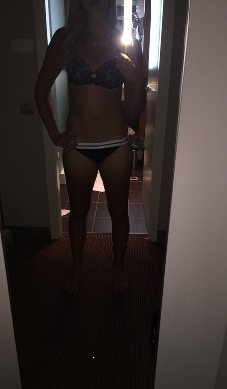 Nagie wyciekłe zdjęcie OnlyFans od Kristina Mladenovic