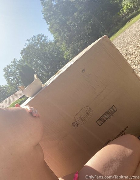 Nagie wyciekłe zdjęcie OnlyFans od Arty Fakes