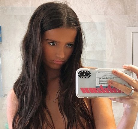 Nagie wyciekłe zdjęcie OnlyFans od Kahlani Birchall