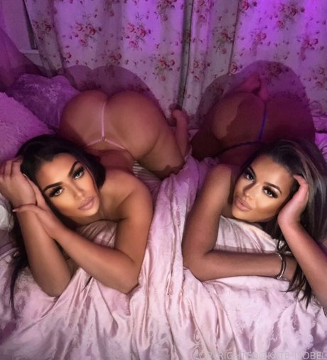 Nagie wyciekłe zdjęcie OnlyFans od Kate Isobel