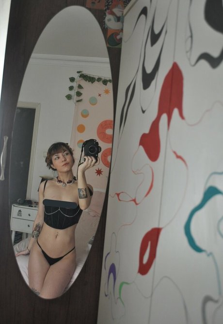 Nagie wyciekłe zdjęcie OnlyFans od Artsymoi