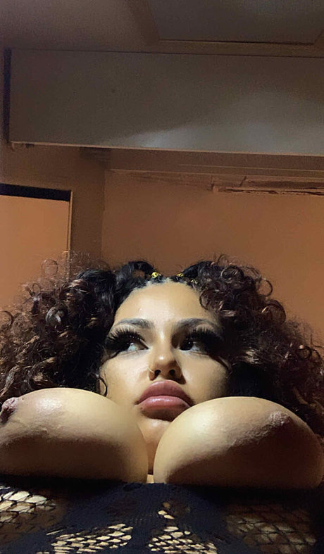 Nagie wyciekłe zdjęcie OnlyFans od Rosalbanaomi
