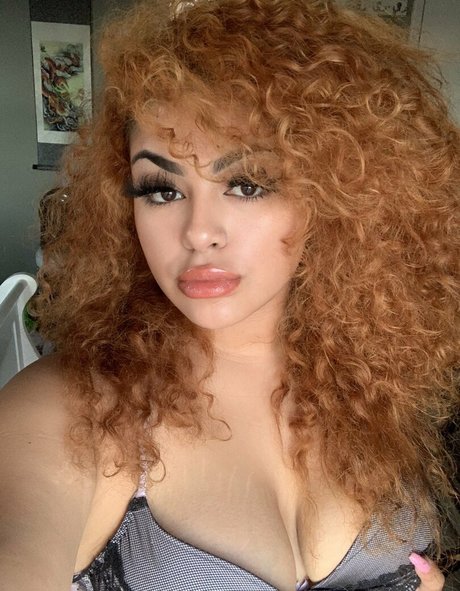 Nagie wyciekłe zdjęcie OnlyFans od Rosalbanaomi