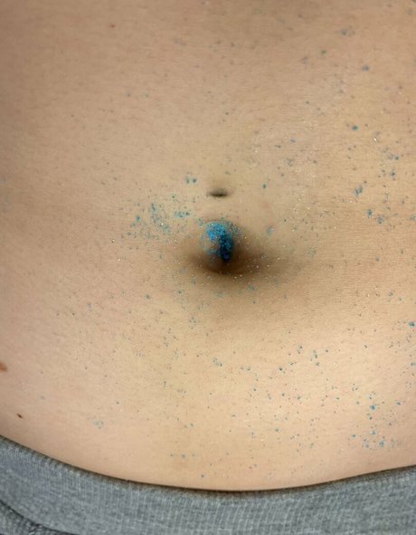 Nagie wyciekłe zdjęcie OnlyFans od Bellymodel2