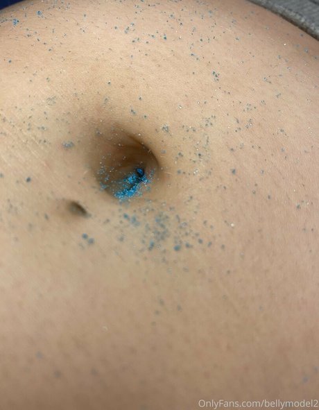 Nagie wyciekłe zdjęcie OnlyFans od Bellymodel2