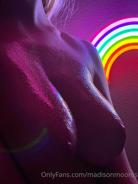 Nagie wyciekłe zdjęcie OnlyFans od Madison Moores