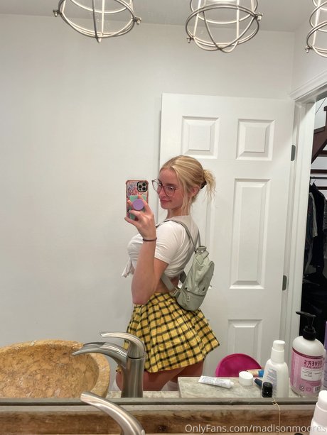 Nagie wyciekłe zdjęcie OnlyFans od Madison Moores