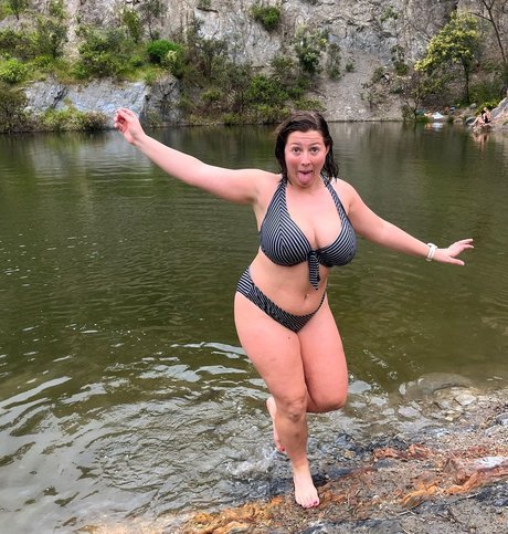 Nagie wyciekłe zdjęcie OnlyFans od Bel Larcombe