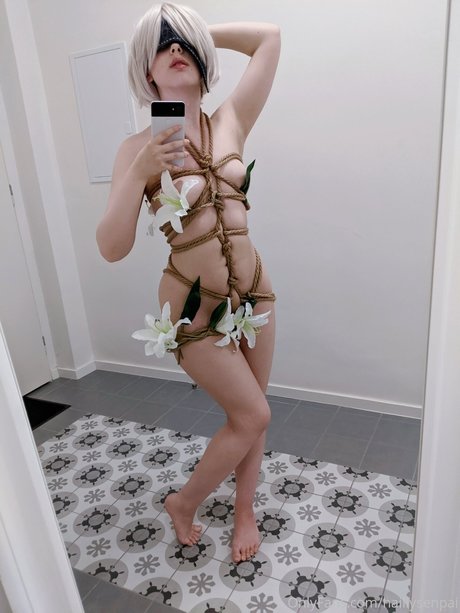Nagie wyciekłe zdjęcie OnlyFans od Hailly Senpai