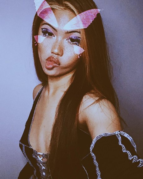 Nagie wyciekłe zdjęcie OnlyFans od Alyanna Joelle