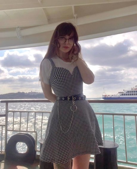 Fraulein Milk
