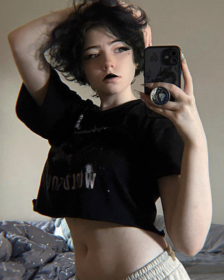 Nagie wyciekłe zdjęcie OnlyFans od Darlings Spam