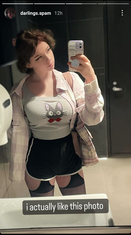 Nagie wyciekłe zdjęcie OnlyFans od Darlings Spam