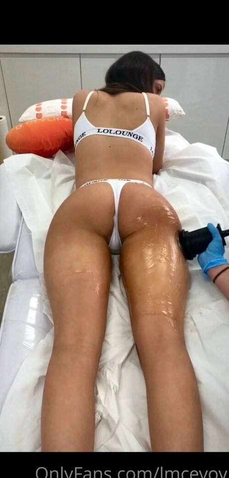 Nagie wyciekłe zdjęcie OnlyFans od Lauren Mcevoy