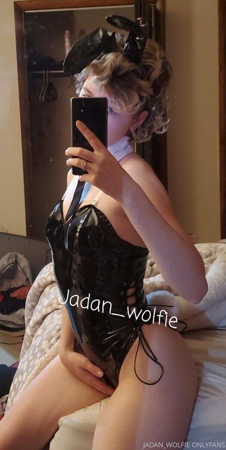 Jadan_Wolfie