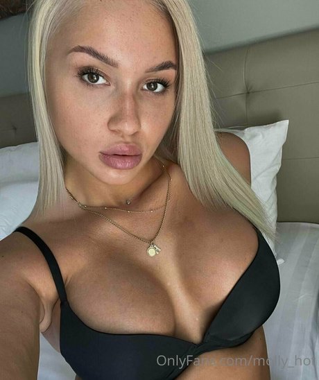 Nagie wyciekłe zdjęcie OnlyFans od Mollyhot
