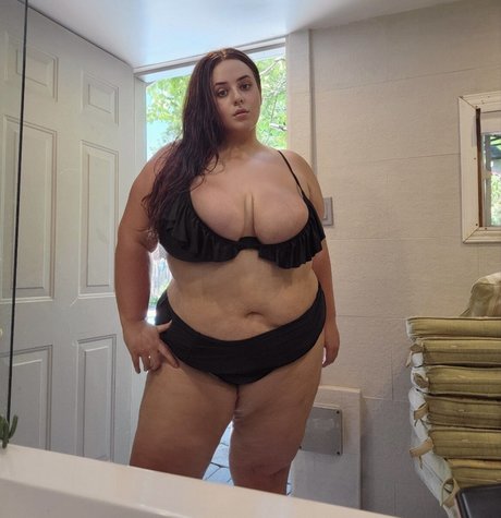 BBW-OliviasWorld95