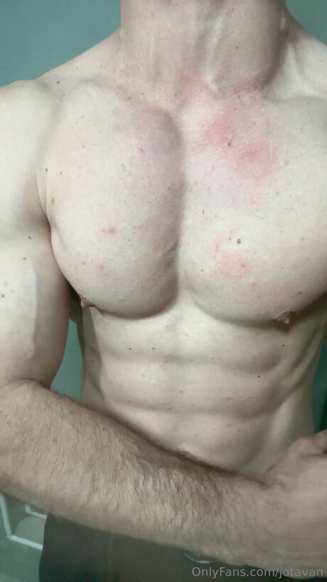 Nagie wyciekłe zdjęcie OnlyFans od Jotajer