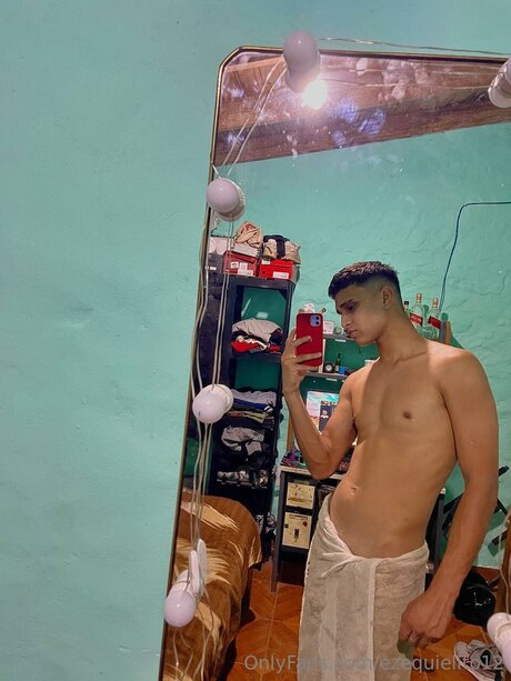 Ezequielito12