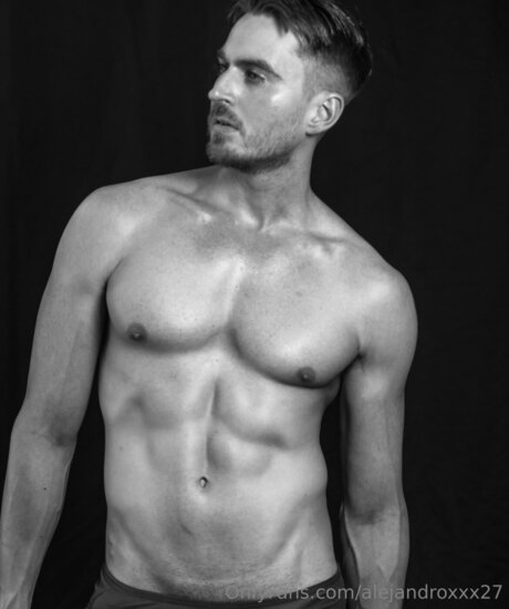 Nagie wyciekłe zdjęcie OnlyFans od Alejandroxxx27