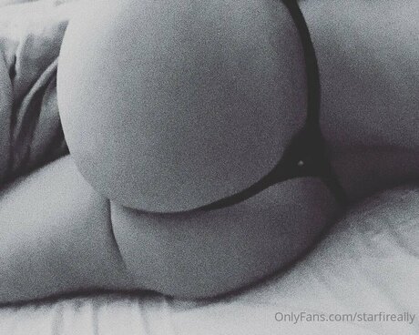 Nagie wyciekłe zdjęcie OnlyFans od Starfireally