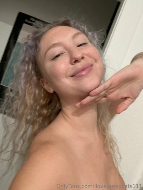 Ilovepussycats111