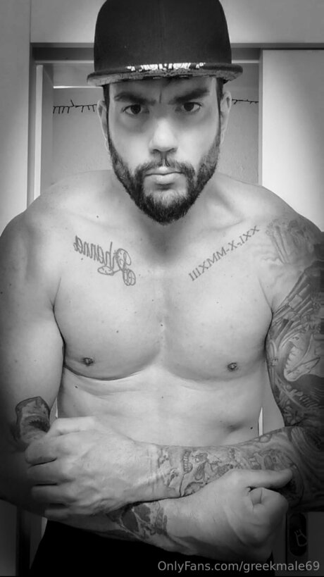 Nagie wyciekłe zdjęcie OnlyFans od Greekmale69