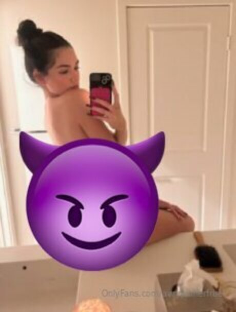 Nagie wyciekłe zdjęcie OnlyFans od Avryjennerfree