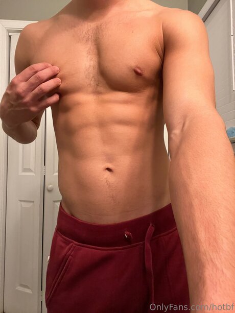 Nagie wyciekłe zdjęcie OnlyFans od Hotbf