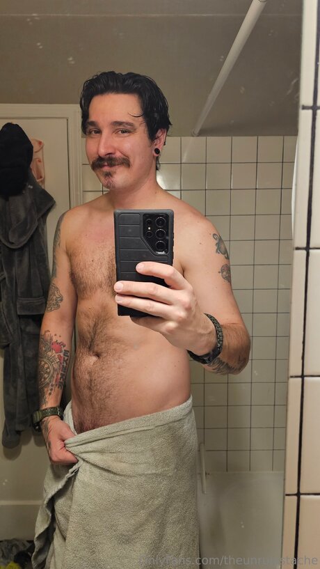 Nagie wyciekłe zdjęcie OnlyFans od Theunrulystache