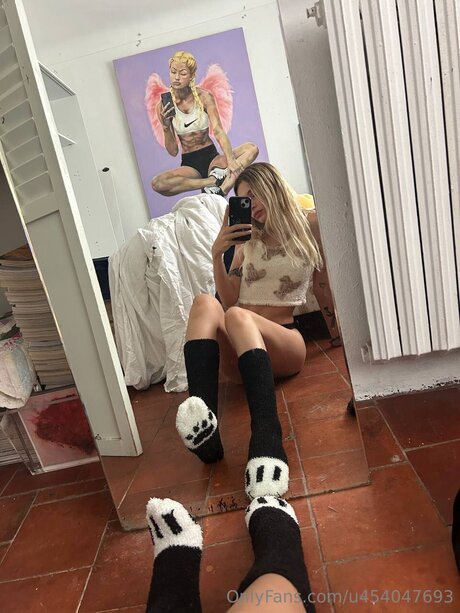 Nagie wyciekłe zdjęcie OnlyFans od Pauuuline