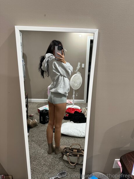 Nagie wyciekłe zdjęcie OnlyFans od Queenshxxthopefreee