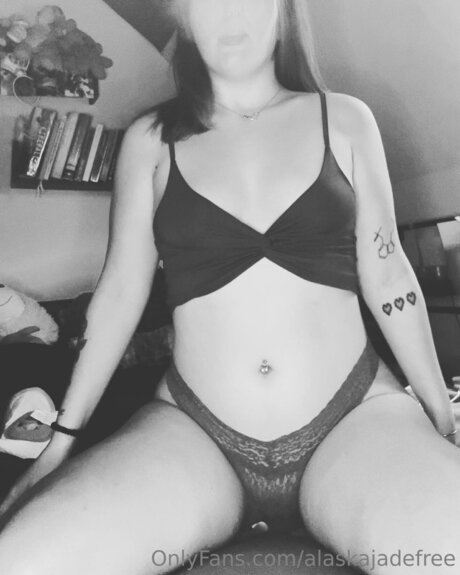 Nagie wyciekłe zdjęcie OnlyFans od Alaskajadefree
