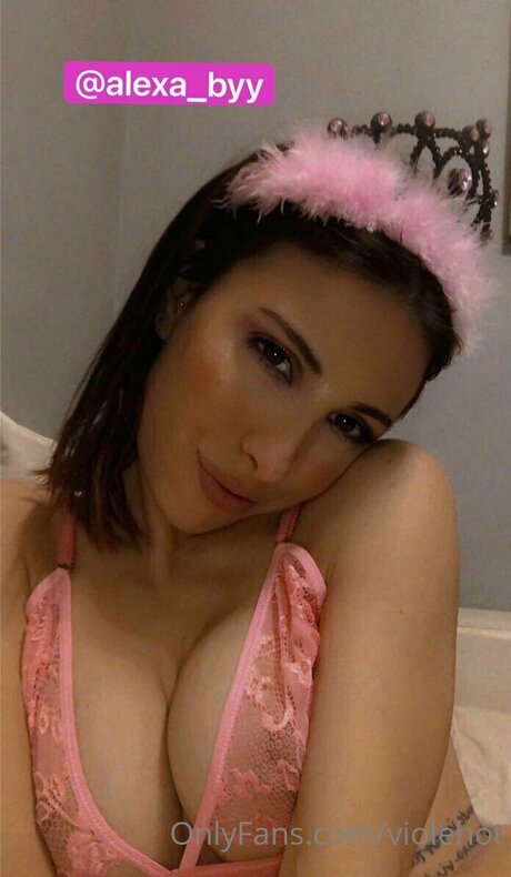 Nagie wyciekłe zdjęcie OnlyFans od Violehot
