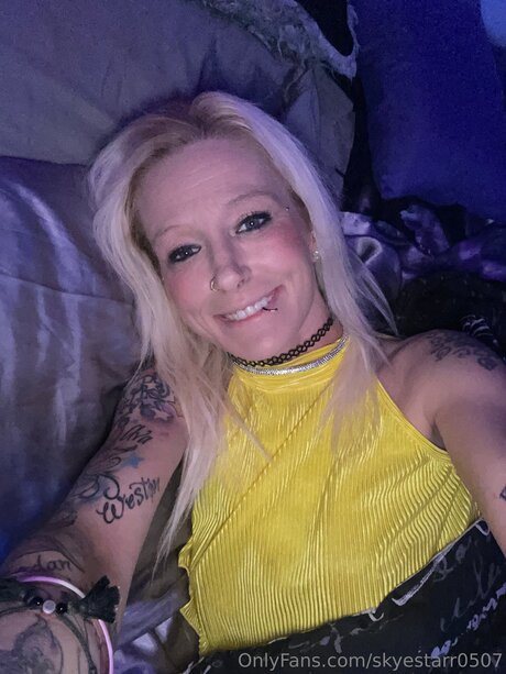 Nagie wyciekłe zdjęcie OnlyFans od Skyestarr0507