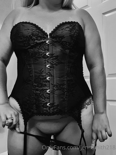 Nagie wyciekłe zdjęcie OnlyFans od Jennsmith218
