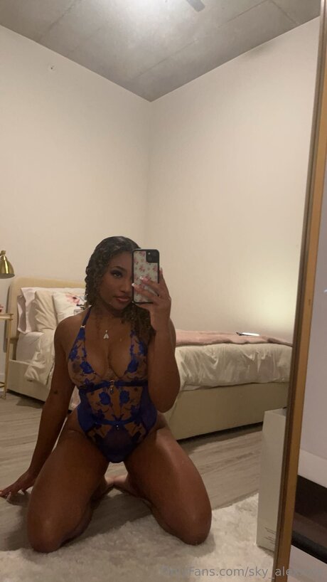 Nagie wyciekłe zdjęcie OnlyFans od Sky Alexxxis