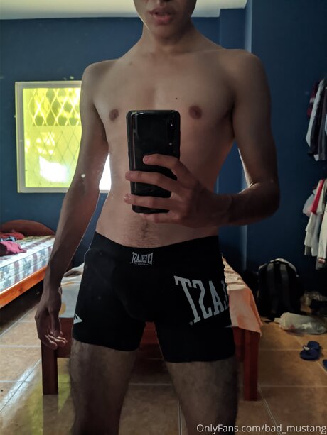 Nagie wyciekłe zdjęcie OnlyFans od Bad Mustang