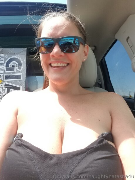 Naughtynatasha4u