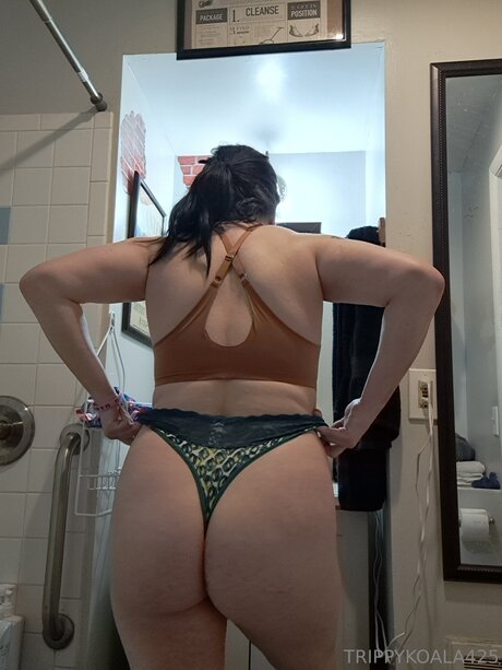 Nagie wyciekłe zdjęcie OnlyFans od Trippykoala425