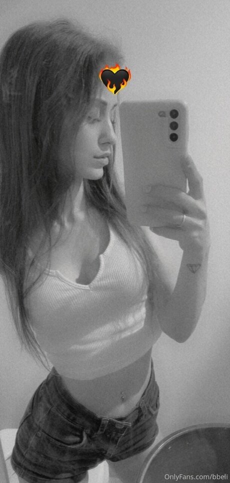 Nagie wyciekłe zdjęcie OnlyFans od Cccbeliw