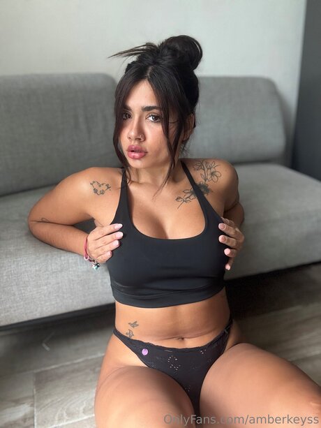 Nagie wyciekłe zdjęcie OnlyFans od Amberkeyss