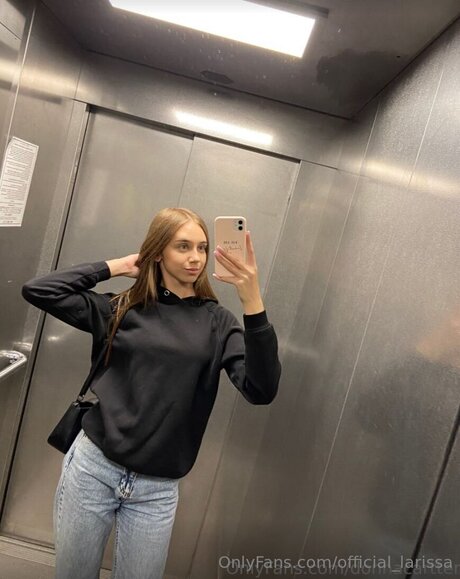 Official Larissa